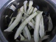 鱼香茄条做法图解1)