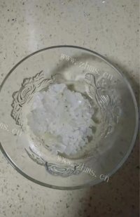 美味的木瓜银耳汤做法图解3)