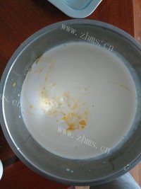 喷香的自制蛋挞做法图解4)