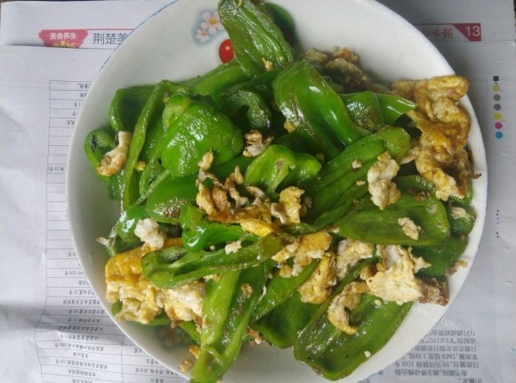 喷香的辣椒炒鸡蛋