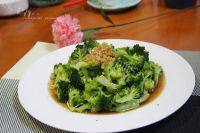 家常菜蚝油蒜蓉西兰花