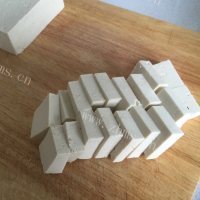 清脆爽口的锅塌豆腐盒做法图解2)