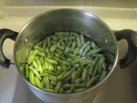 家常菜肉末炒四季豆做法图解2)