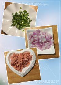家常菜辣白菜炒饭做法图解3)