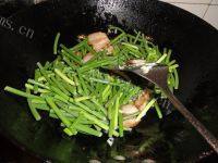 「DIY美食」蒜薹炒肉做法图解6)
