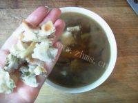 自制油饼母鸡汤做法图解17)