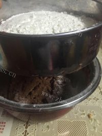 香脆的可可黑巧曲奇做法图解8)