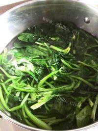 「经典美食」芥末杏仁菠菜做法图解4)
