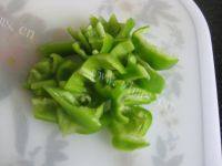 十分诱人的炒土豆片做法图解3)