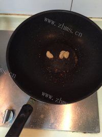 妈妈最爱的干煸豆角做法图解9)