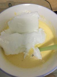 美味营养的轻乳酪蛋糕做法图解10)