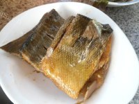 美味葱姜油泚咸鱼做法图解9)