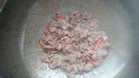 鲜香美味蒜苗炒牛肉做法图解4)