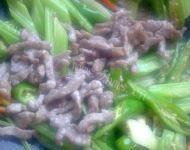 家常菜香芹炒肉片