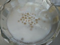 美味营养的芒果西米露做法图解4)
