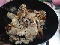 美味的干煸烤鸭架做法图解6)