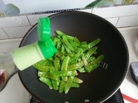 最爱的清炒荷兰豆做法图解6)