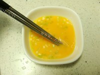 美味的蘑菇豆腐汤做法图解2)