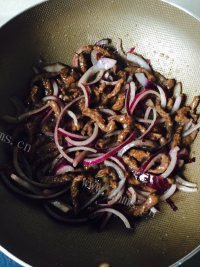 米饭拍档-葱爆牛肉丝做法图解9)