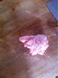 色味俱佳的肉末茄子做法图解3)