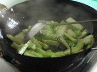 「DIY美食」炒丝瓜	