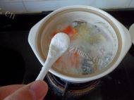 家庭版木瓜鲫鱼汤做法图解9)