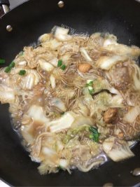 特下饭的猪肉白菜炖粉条做法图解11)