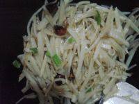 家常菜炝炒土豆丝