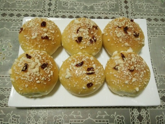 美味营养的奶酥粒餐包