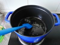 色香味俱全的啤酒炖鸡做法图解7)