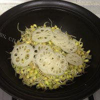 家常菜麻辣水煮鱼做法图解11)