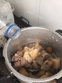 美味的香菇猪蹄做法图解11)