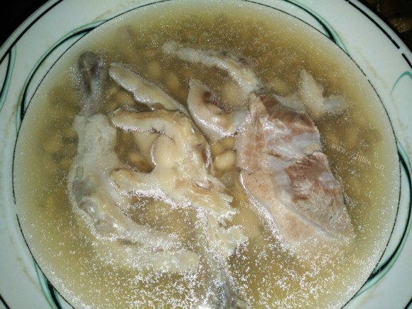 黄豆鸡脚汤家常版