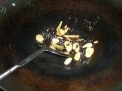 美味的豆豉鸡做法图解2)