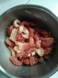 可口的茄子炒肉做法图解1)