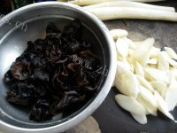 家常菜清炒芦笋做法图解4)