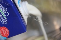 自制芒果千层蛋糕做法图解4)