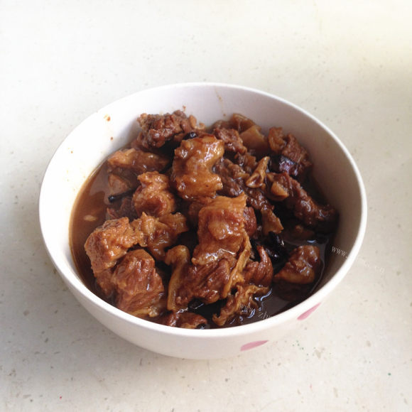 质嫩爽口的红烧牛肉