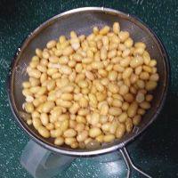 美味的原味豆浆做法图解3)