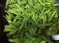 家常菜干煸四季豆做法图解2)