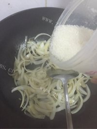 家常菜洋葱炒蛋做法图解5)