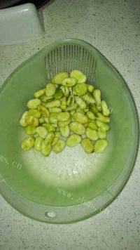 爽口小菜凉拌蚕豆做法图解1)