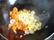 美味的三色虾仁炒蛋