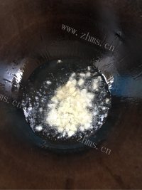 家常菜玉米炒火腿肠做法图解4)