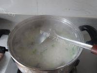皮蛋瘦肉粥做法图解16)