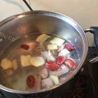 美味的冬瓜排骨汤的做法图解七