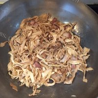 好吃的笋干炒肉做法图解4)