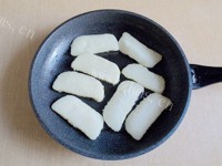 美味黑椒牛肉浇年糕做法图解17)