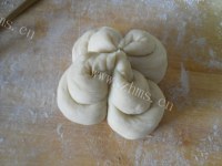 自制菊花面包做法图解9)