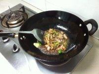 软嫩的山药炒肉片做法图解6)